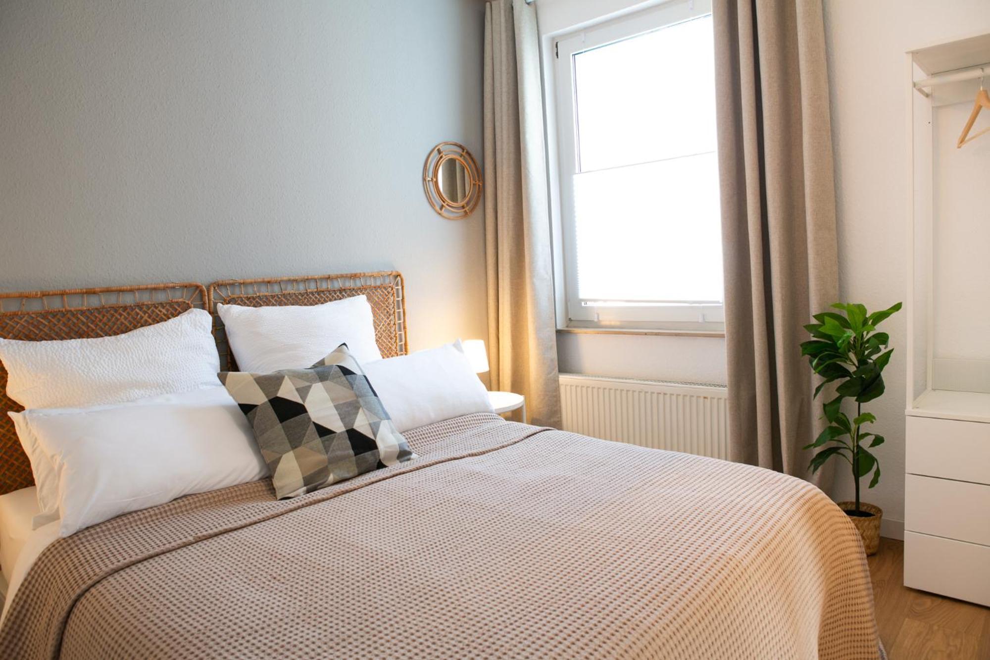 2 Zimmer, Bett Und Schlafsofa, Balkon, Waschmaschine L Leipzig Exteriör bild